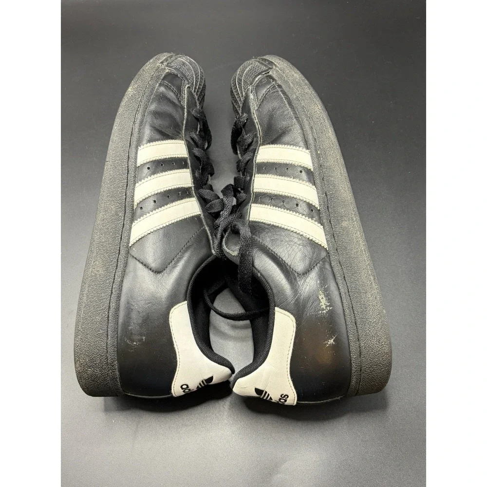 Adidas Men's Originals Superstar Running Shoes Sneakers/Size 11.5